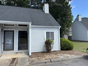 Building Photo - 546 Brookside Ct