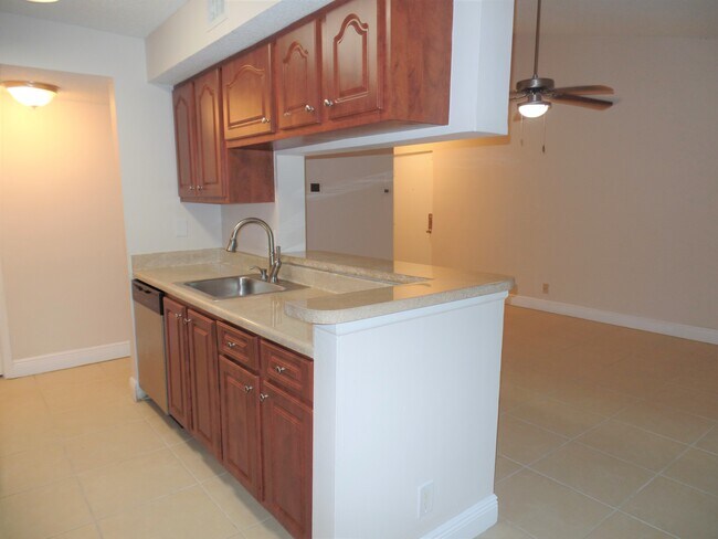 Foto del edificio - 5612 Rock Island Rd