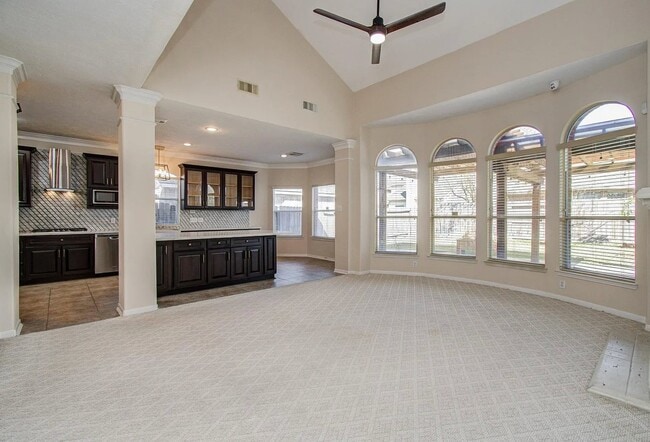 Building Photo - 1230 Blue Leaf Dr