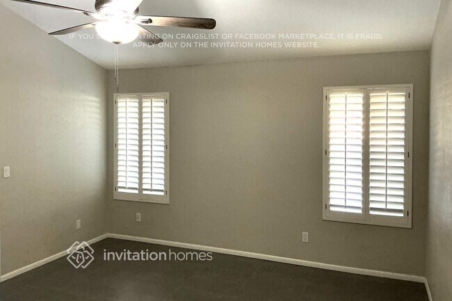 Foto del edificio - 5954 E Elmwood St