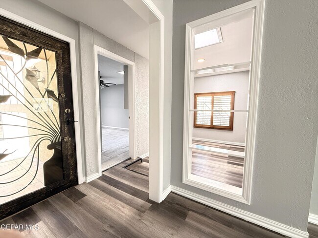 Foto del edificio - 10405 Ashwood Dr