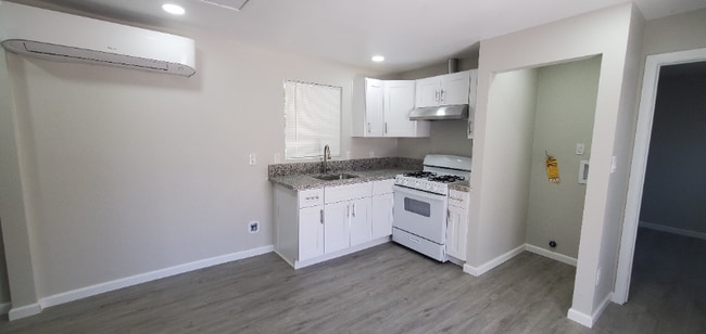 Building Photo - 2816 Tenth St