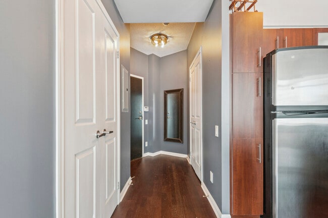 Entrance Hall - 15 Windermere Av