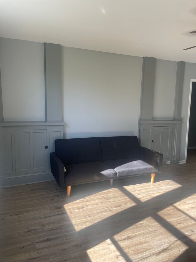 Foto del edificio - Knoxville 37914 - 3 bedroom, 1.5 bath home...