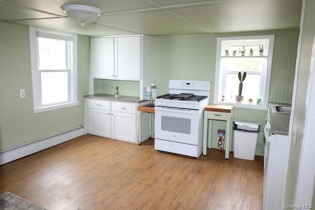 Building Photo - 20 Abbeyfield Ln