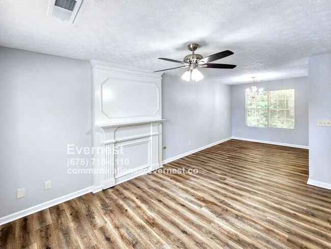 Foto del edificio - 736 Ashley Ln