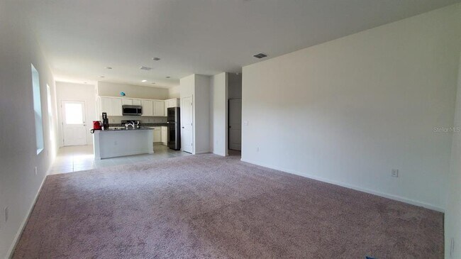 Foto del edificio - 2685 Buttercup Ave