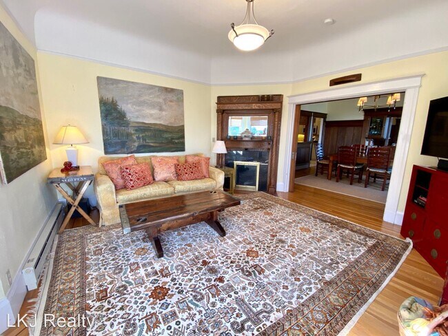 Building Photo - 3 br, 2 bath House - 104 Divisadero