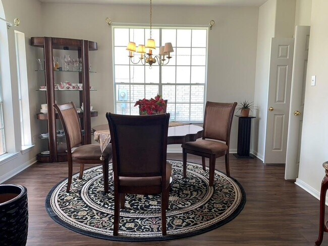 Foto del edificio - 18326 Hollow Branch Ct
