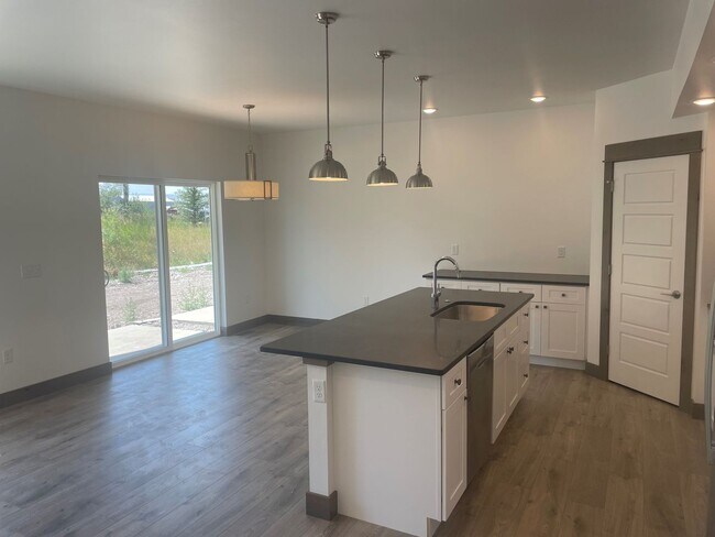 Building Photo - 131 Whiskey Way