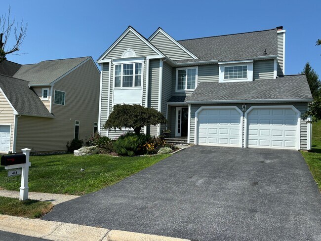 Foto del edificio - 418 Carpenters Cove Ln