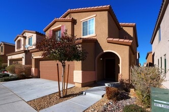 Building Photo - 7680 Lots Hills Dr
