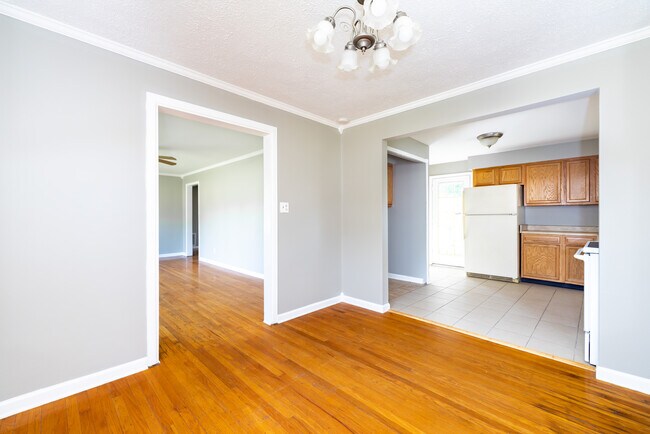 Foto del edificio - 7215 Earl Dr