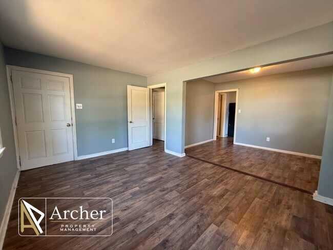 Foto del edificio - 1702 W Lincoln Ave