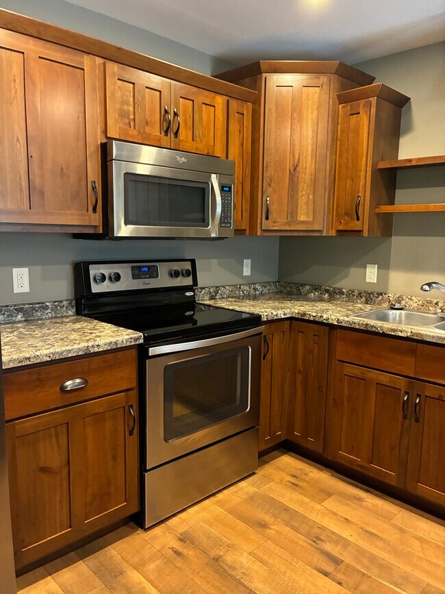 Building Photo - 2850 Swallowtail Ct