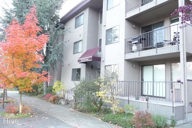 Building Photo - 7201 6th Ave NE