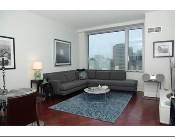Primary Photo - 1 Charles St S