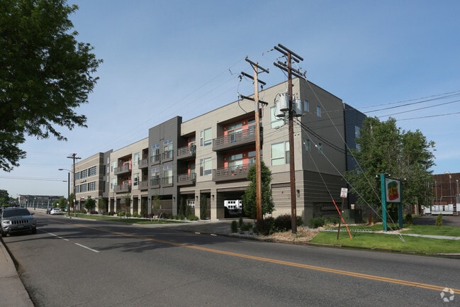 Building Photo - 999 S Logan St