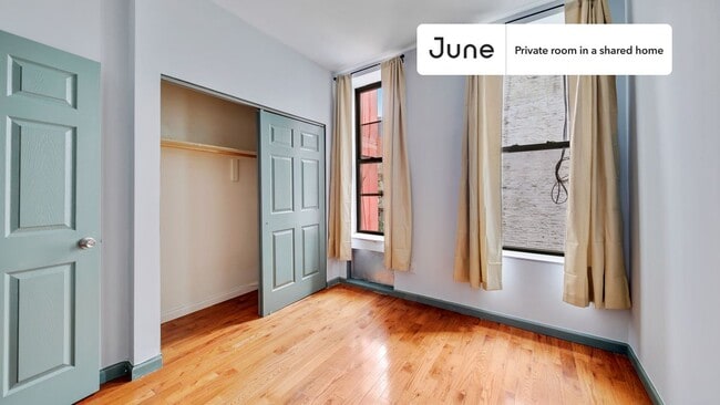 Building Photo - Room in Shared 2 bed/1 bath home