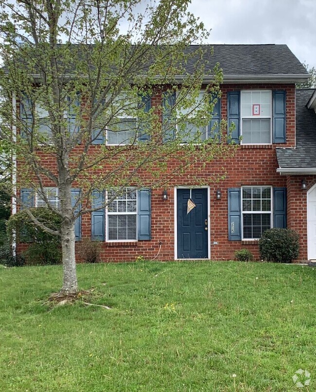 Building Photo - 255 Windsor Dr NW