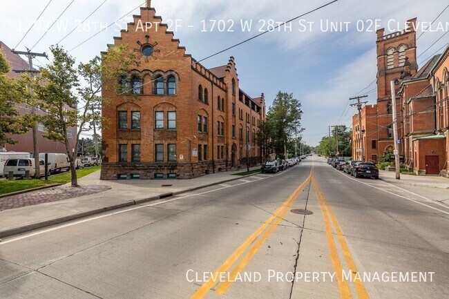 Building Photo - Modern Ohio City One Bedroom Apartment