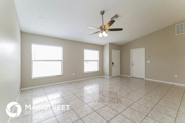 Foto del edificio - 709 Dromedary Dr