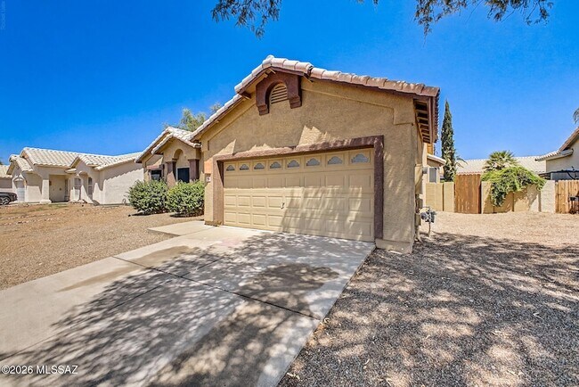 Building Photo - 9951 E Paseo San Bruno