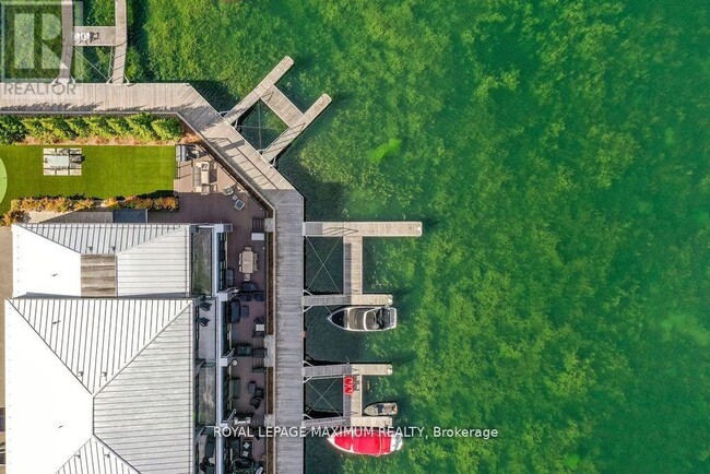 Photo du bâtiment - 3527 Riva Ave