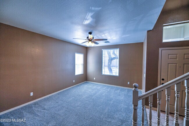 Building Photo - 14853 S Camino Tierra Del Rio
