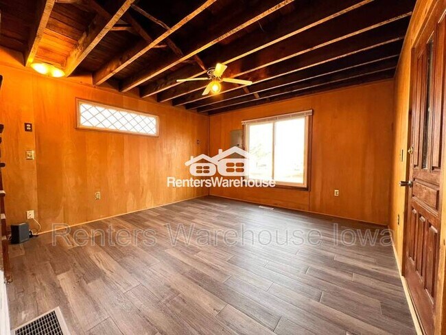 Foto del edificio - 609 N Howard St