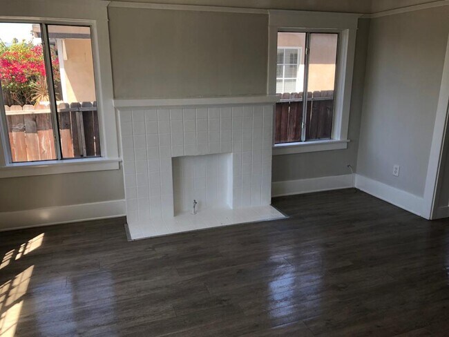 Building Photo - 142 S Vendome St