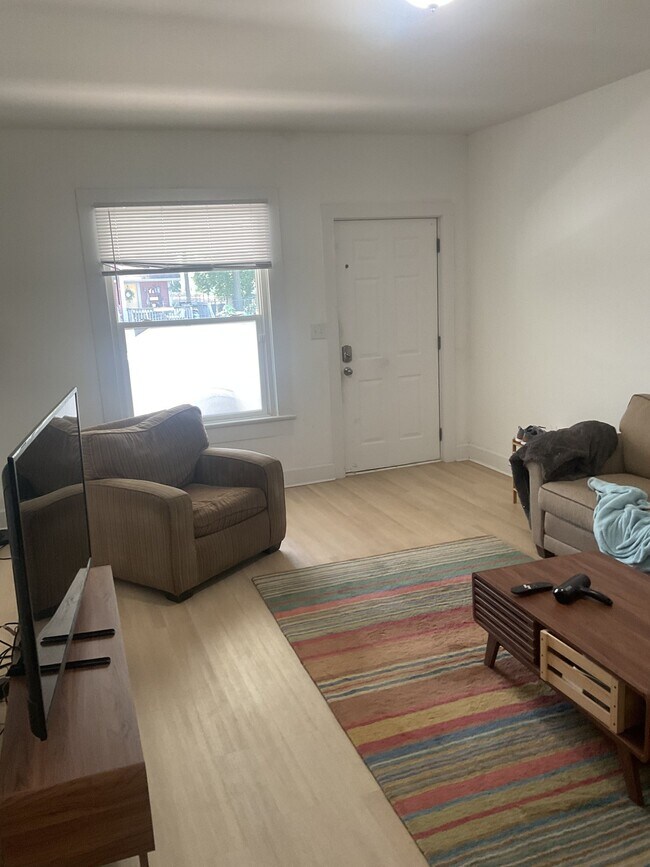 Foto del edificio - 2958 N Park Ave