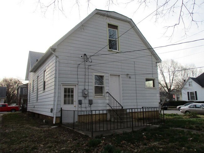 Building Photo - 1433 South 9th Street
