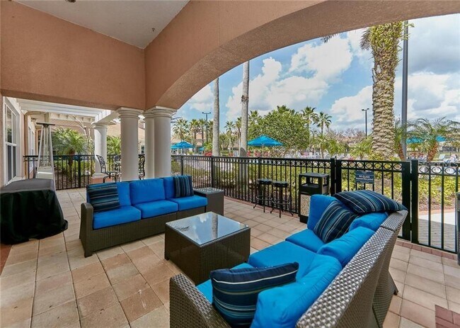 Building Photo - 8304 Portofino Dr