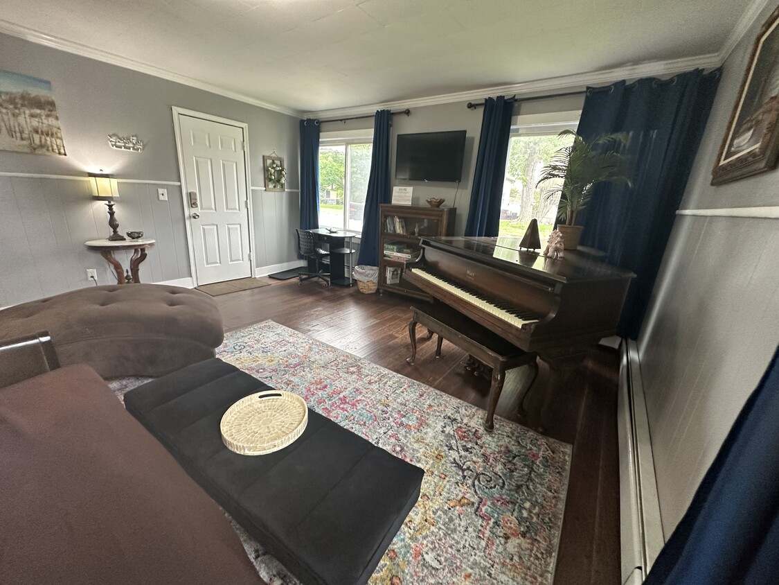 Gorgeous, comfortable living room - 22929 Huron River Dr
