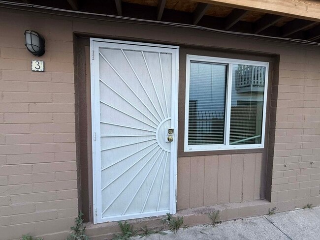 Building Photo - 5425 E 30th St