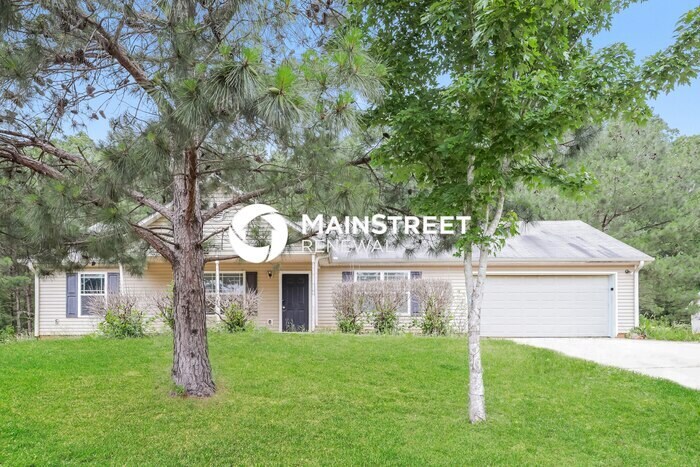 4 Bedroom Pet-Friendly Home in Covington, GA with Main Street Renewal - 4 Bedroom Pet-Friendly Home in Covington, GA with Main Street Renewal