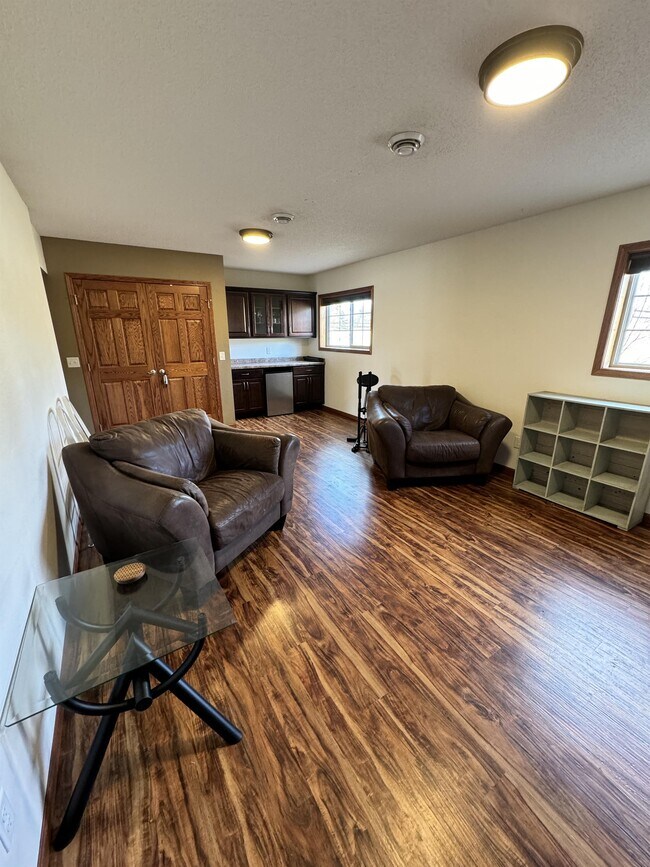 Foto del edificio - 5038 Jackpine Rd NW