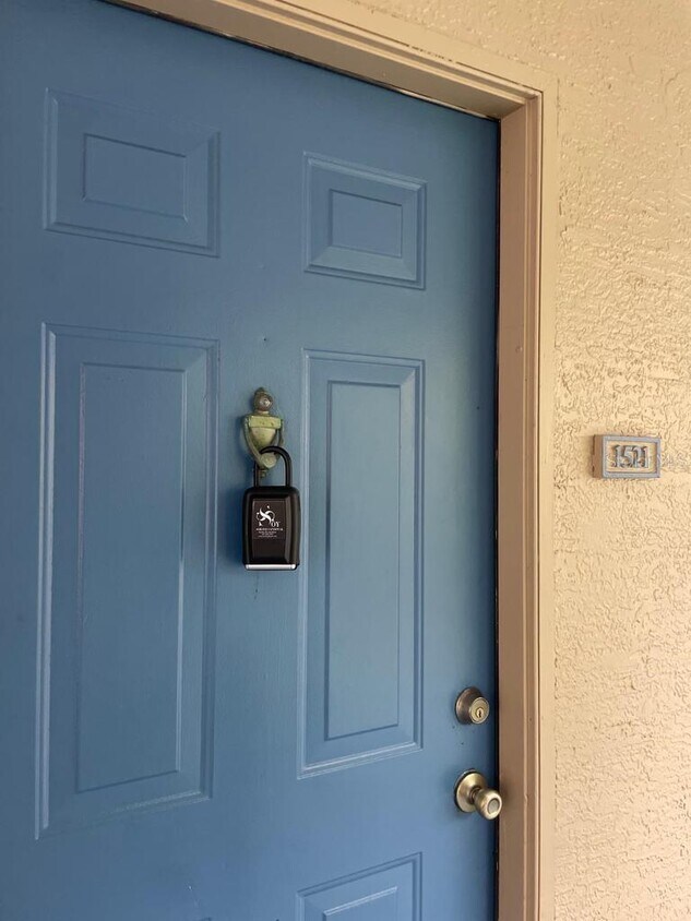 Foto principal - 7200 Westpointe Blvd
