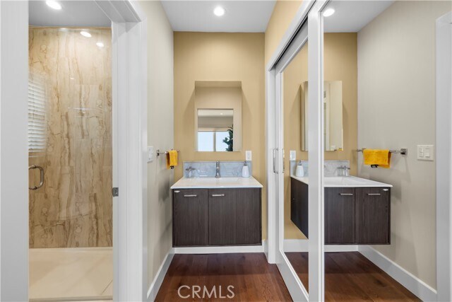 Foto del edificio - 2405 Crest Dr