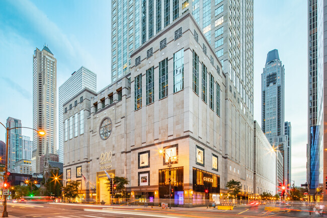 Primary Photo - The Residences at 900