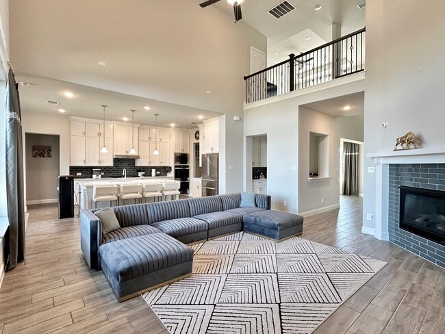 Building Photo - 307 Waters Edge Dr