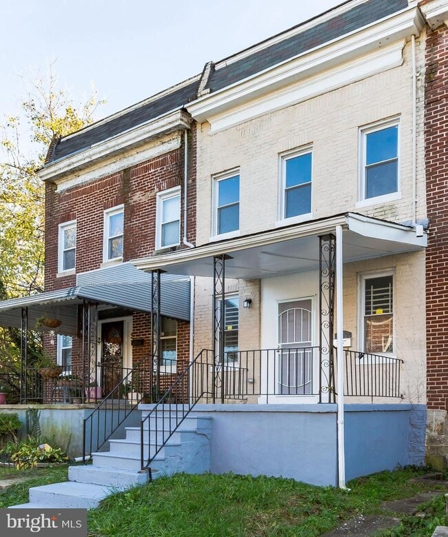 Building Photo - 3903 Ridgewood Ave