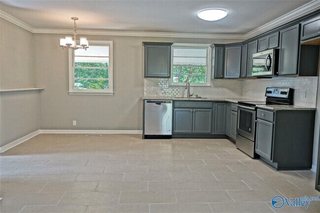 Building Photo - 5300 Whitesburg Dr