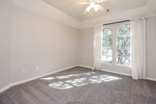 Foto del edificio - 2810 Grassy Knoll Ct