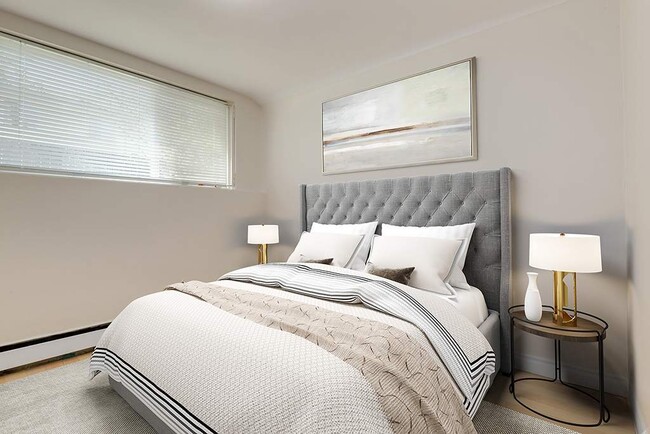 Building Photo - Rosewood Manor