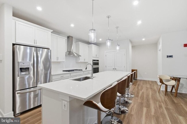 Building Photo - 100 St Ives Pl