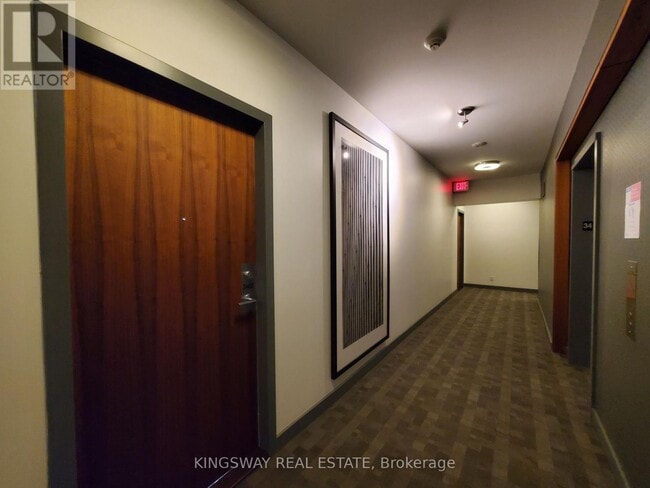 Building Photo - 33 Lombard St