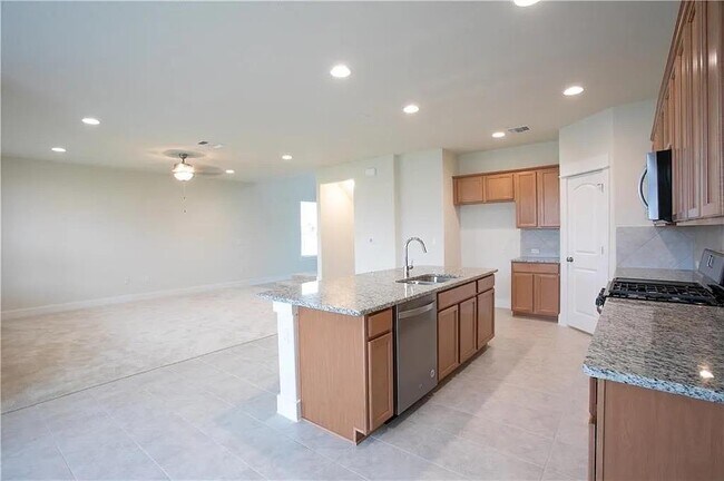 Building Photo - 13901 Eucalyptus Bnd