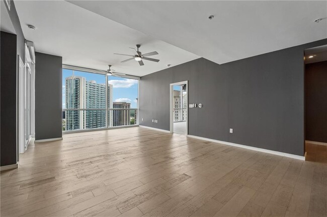 Foto del edificio - 3325 Piedmont Rd